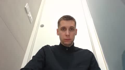 qwerty96cuck96 online show from 12/24/24, 11:55