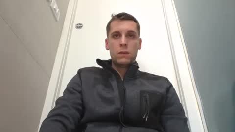 qwerty96cuck96 online show from 01/02/25, 10:01