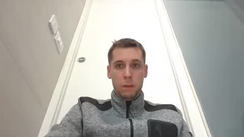 qwerty96cuck96 online show from 01/05/25, 08:42