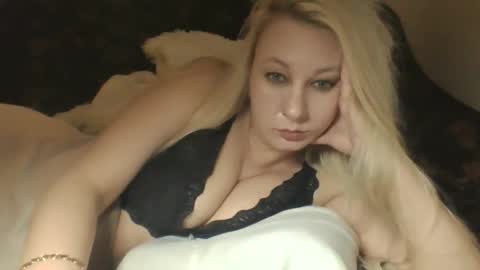 qwertyui online show from 02/10/26, 05:17