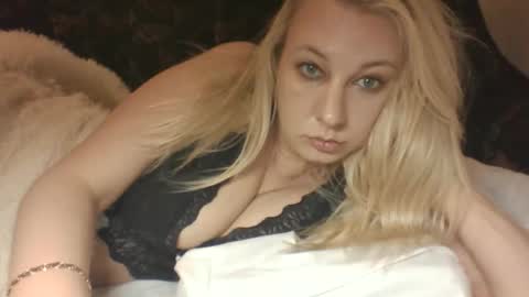 qwertyui online show from 04/15/26, 06:26