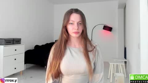 r00xvel online show from 10/11/25, 08:02