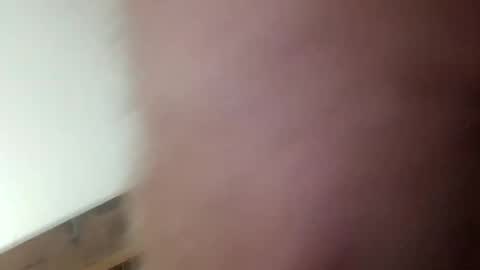 r04233054 online show from 12/15/25, 05:34