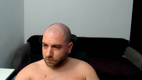 R0bila online show from 09/24/25, 10:35