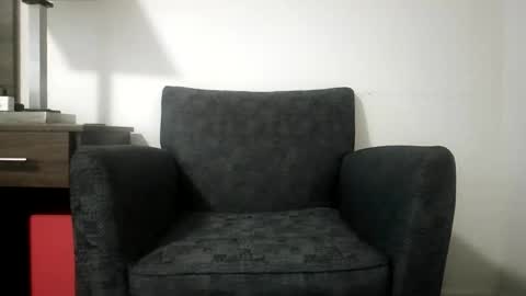 Snapshot of r_monkey583 chatting on 12/14/25, 07:07 r_monkey583 online show from 12/14/25, 07:07