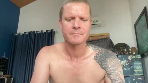 rabbit_eyes69 online show from 05/02/26, 12:59