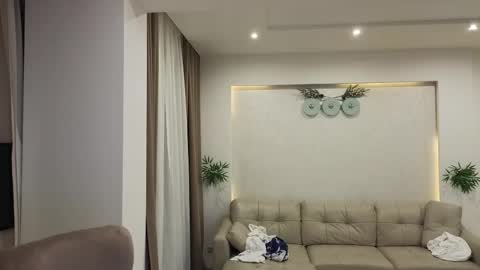 Snapshot of rabbits_couple chatting on 11/09/25, 07:34 Jess John online show from 11/09/25, 07:34