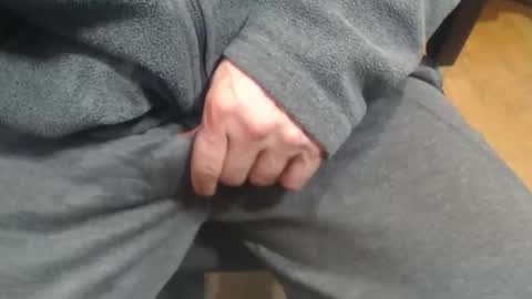 Snapshot of raccon68 chatting on 01/26/25, 03:36 Raccoon68 online show from 01/26/25, 03:36