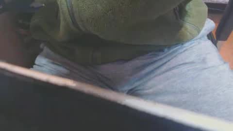 Snapshot of raccon68 chatting on 01/30/25, 05:39 Raccoon68 online show from 01/30/25, 05:39