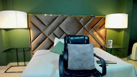  Rachel  online show from 04/25/26, 09:23