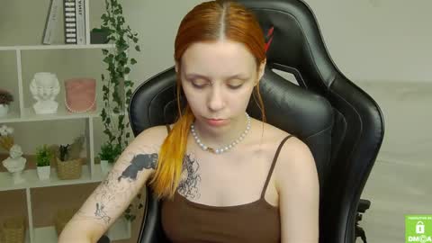 Snapshot of rachel__lips chatting on 06/07/26, 08:45 rachel__lips online show from 06/07/26, 08:45