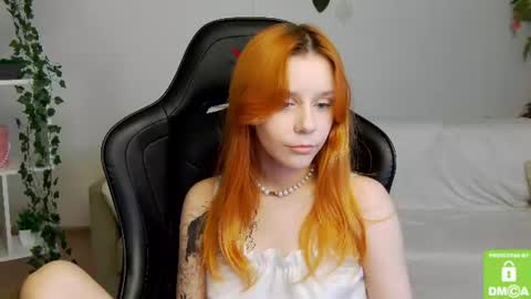 Snapshot of rachel__lips chatting on 06/27/26, 07:46 rachel__lips online show from 06/27/26, 07:46