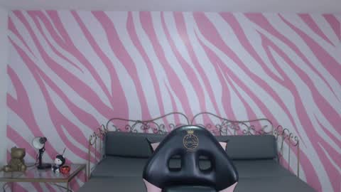 Snapshot of rachel_deal chatting on 12/14/24, 08:08 Rachel online show from 12/14/24, 08:08