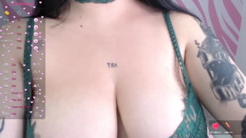 Snapshot of rachel_deal chatting on 12/16/24, 11:07 Rachel online show from 12/16/24, 11:07