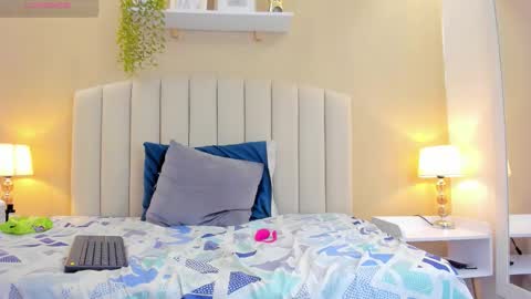 Rachel Donnelly online show from 03/12/26, 01:23