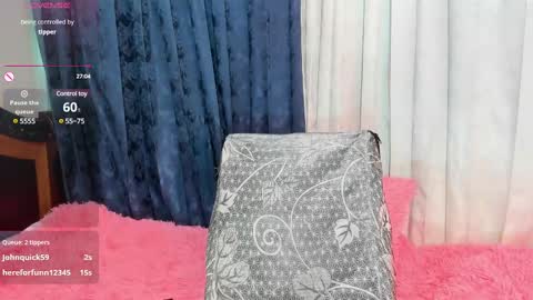 Snapshot of rachel_dubois chatting on 02/21/25, 04:40 Rachel online show from 02/21/25, 04:40