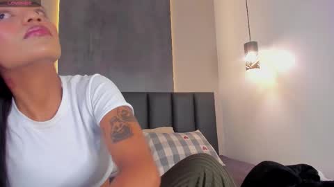  RACHEL  online show from 10/23/25, 11:31