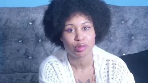 RachelAnn online show from 11/21/25, 02:32