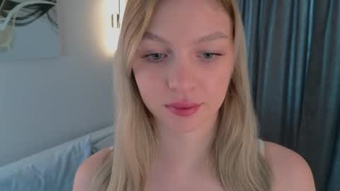 Christie online show from 04/24/26, 08:17