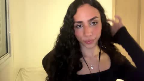 Nina online show from 05/04/26, 11:23