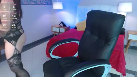 rachellparker_ online show from 11/10/25, 11:20