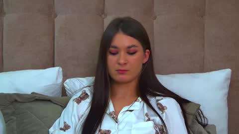 RachellSimpson online show from 01/16/25, 01:16