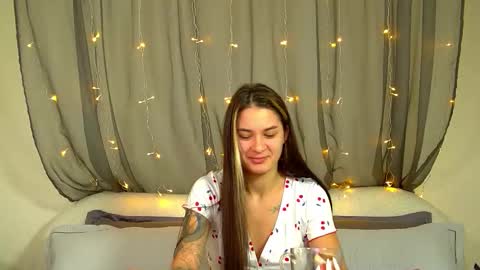 RachellSimpson online show from 11/11/25, 06:30