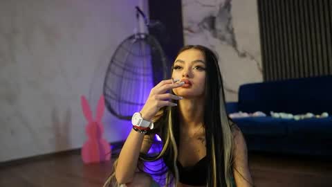 Ann online show from 04/07/26, 04:24