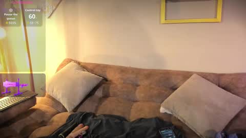 Snapshot of rachelruizz chatting on 09/22/25, 03:03 RACHEL online show from 09/22/25, 03:03