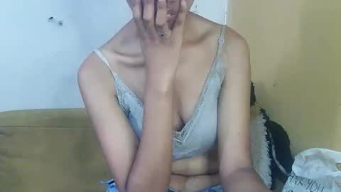 RachelShiny online show from 11/05/25, 09:42