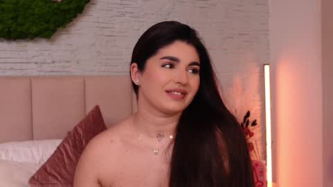 Snapshot of rachelswaan chatting on 01/30/25, 09:04 RachelSwaan online show from 01/30/25, 09:04