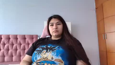 Snapshot of radiantgoddes chatting on 12/23/24, 01:13 radiantgoddes online show from 12/23/24, 01:13