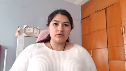 Snapshot of radiantgoddes chatting on 01/08/25, 06:09 radiantgoddes online show from 01/08/25, 06:09