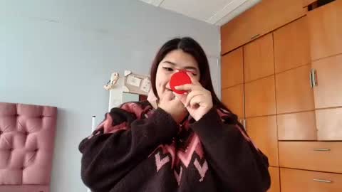 Snapshot of radiantgoddes chatting on 01/18/25, 01:18 radiantgoddes online show from 01/18/25, 01:18