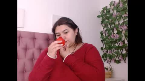 radiantgoddes online show from 11/18/25, 01:04