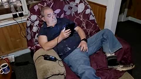 Snapshot of radiomantim chatting on 02/10/26, 04:55 Radioman for fun online show from 02/10/26, 04:55