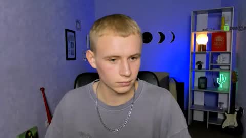 rafael online show from 11/19/25, 02:17