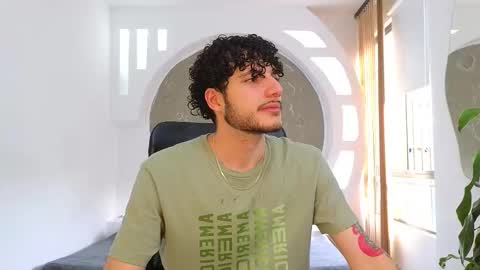 R A F A E L online show from 09/12/25, 08:53