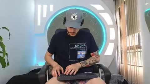 R A F A E L online show from 10/09/25, 09:57