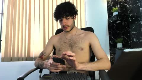 R A F A E L online show from 11/21/25, 09:02