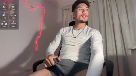 NEW IG  online show from 04/12/26, 01:43