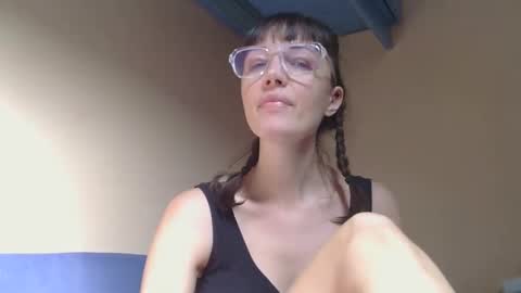Rafaella online show from 04/23/26, 01:46