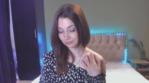 Sofie online show from 05/13/26, 06:44