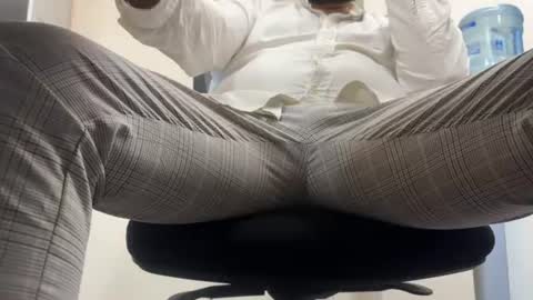 Snapshot of rahulini909 chatting on 07/01/26, 09:47 youngstud online show from 07/01/26, 09:47
