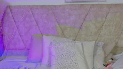 raichel_rosse online show from 05/13/26, 08:16