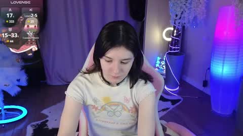 Snapshot of raiden_maid chatting on 12/21/24, 04:19 Betty online show from 12/21/24, 04:19