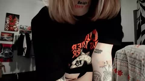 Kate online show from 09/20/25, 12:00