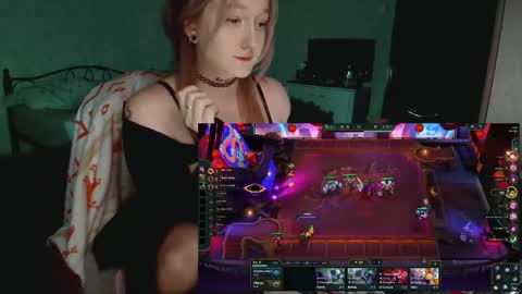 Kate online show from 04/23/26, 09:50