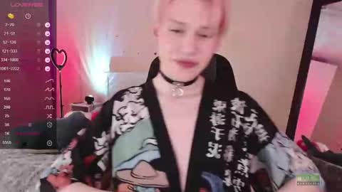 Snapshot of rainbow__salt chatting on 01/15/25, 11:43 Mike online show from 01/15/25, 11:43