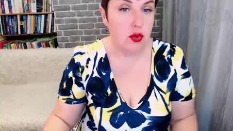 rainbowladyy online show from 10/23/25, 02:44